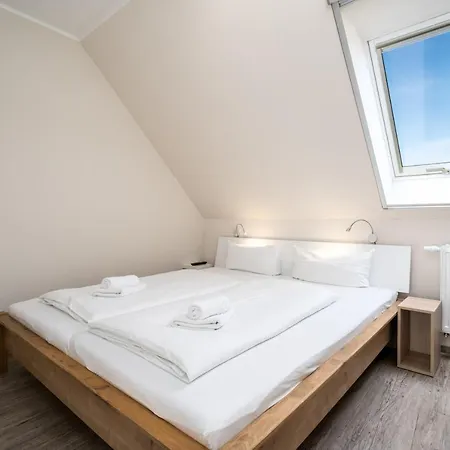 Strandhaus 4 Og Röbel